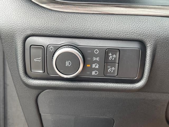 Used 2023 Ford Explorer Limited image 15