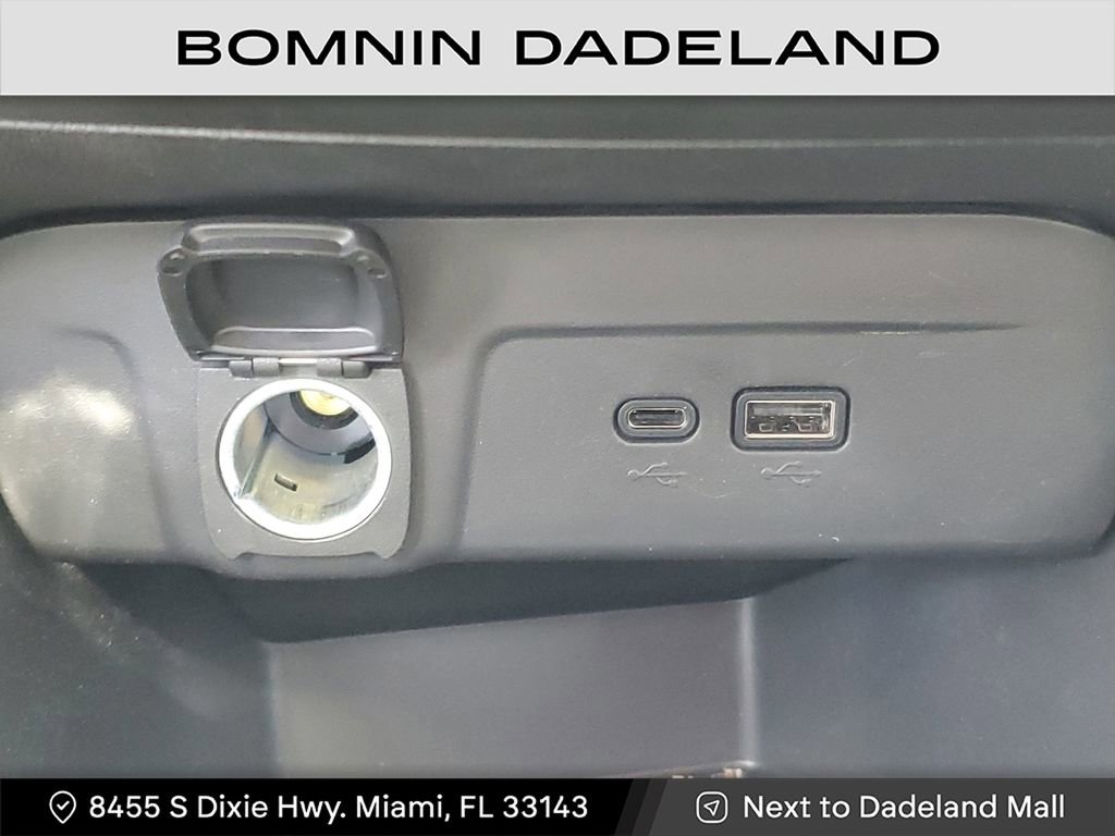 Used 2025 Chevrolet Trax LS image 24