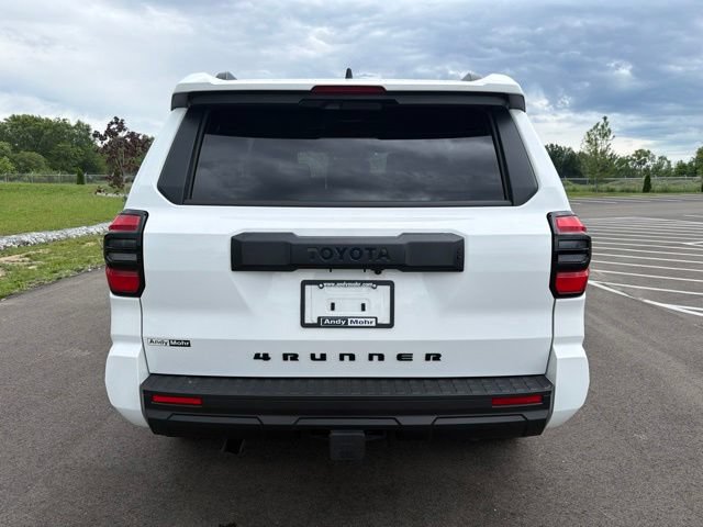 Used 2026 Toyota 4Runner SR5 AWD/4WD image 9