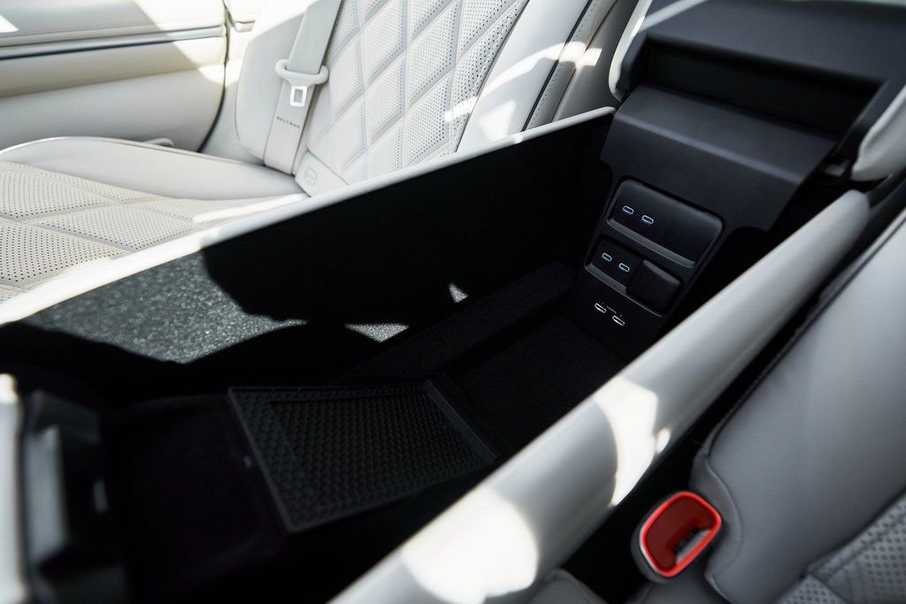 Used 2025 Mercedes-Benz Maybach S 680 4MATIC image 58