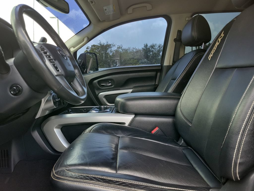 Used 2017 Nissan Titan PRO-4X w/ Pro-4x Convenience Package AWD/4WD image 23