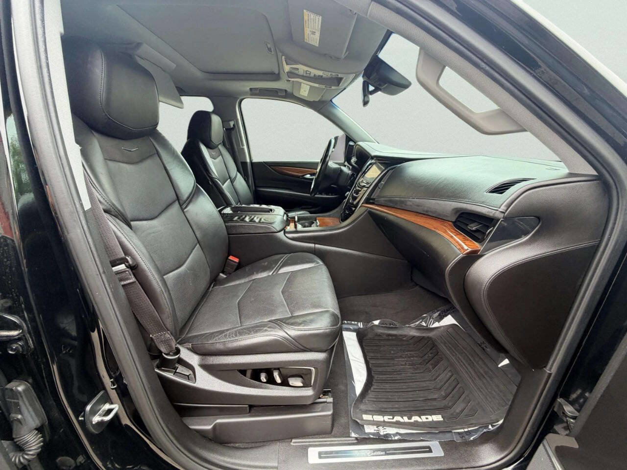 Used 2015 Cadillac Escalade ESV Premium AWD/4WD image 35