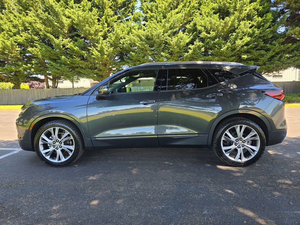 Used 2019 Chevrolet Blazer Premier w/ Sun and Wheels Package AWD/4WD image 3