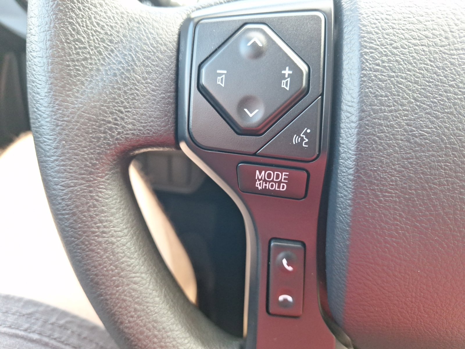 Used 2020 Toyota Tacoma SR AWD/4WD image 21