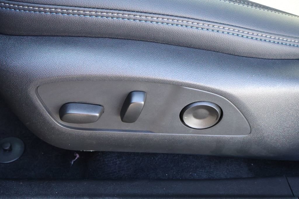 New 2026 Chevrolet Equinox EV LT image 17