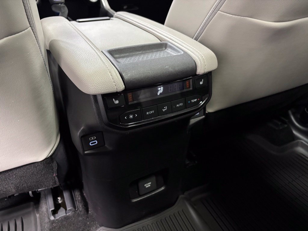 Used 2026 Toyota Grand Highlander AWD image 51