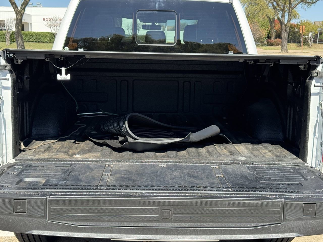Used 2024 Ford F150 Platinum w/ FX4 Off-Road Package image 33
