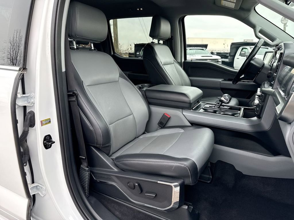 Used 2023 Ford F150 Lariat w/ Trailer Tow Package image 25