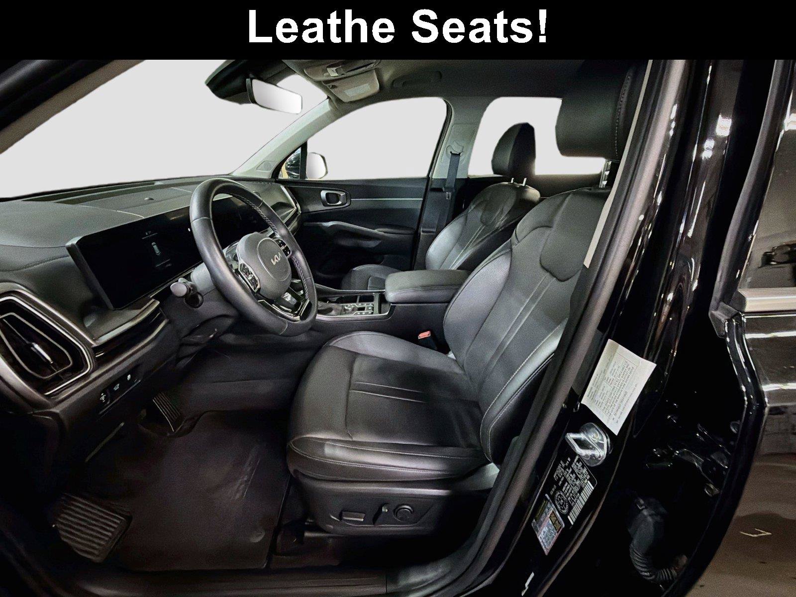 Used 2025 Kia Sorento EX AWD/4WD image 5