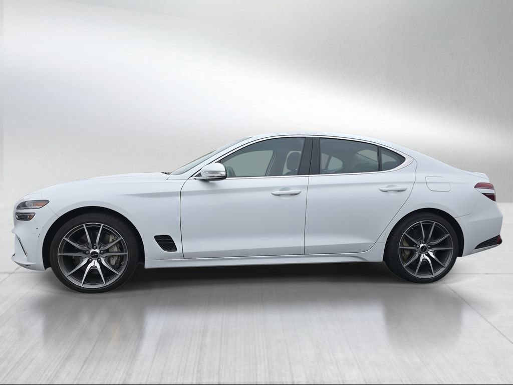 Used 2025 Genesis G70 2.5T image 6