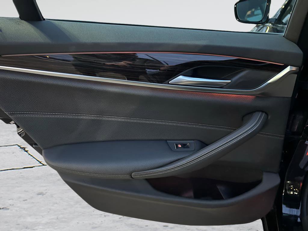 Used 2018 BMW 540i xDrive 540i xDrive image 22