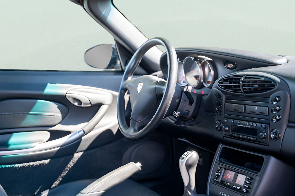 Used 2001 Porsche Boxster S RWD image 37