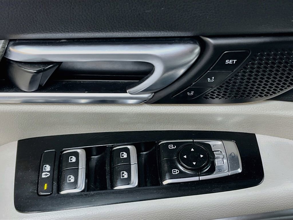 Used 2022 Kia Telluride SX w/ SX Prestige Package image 18
