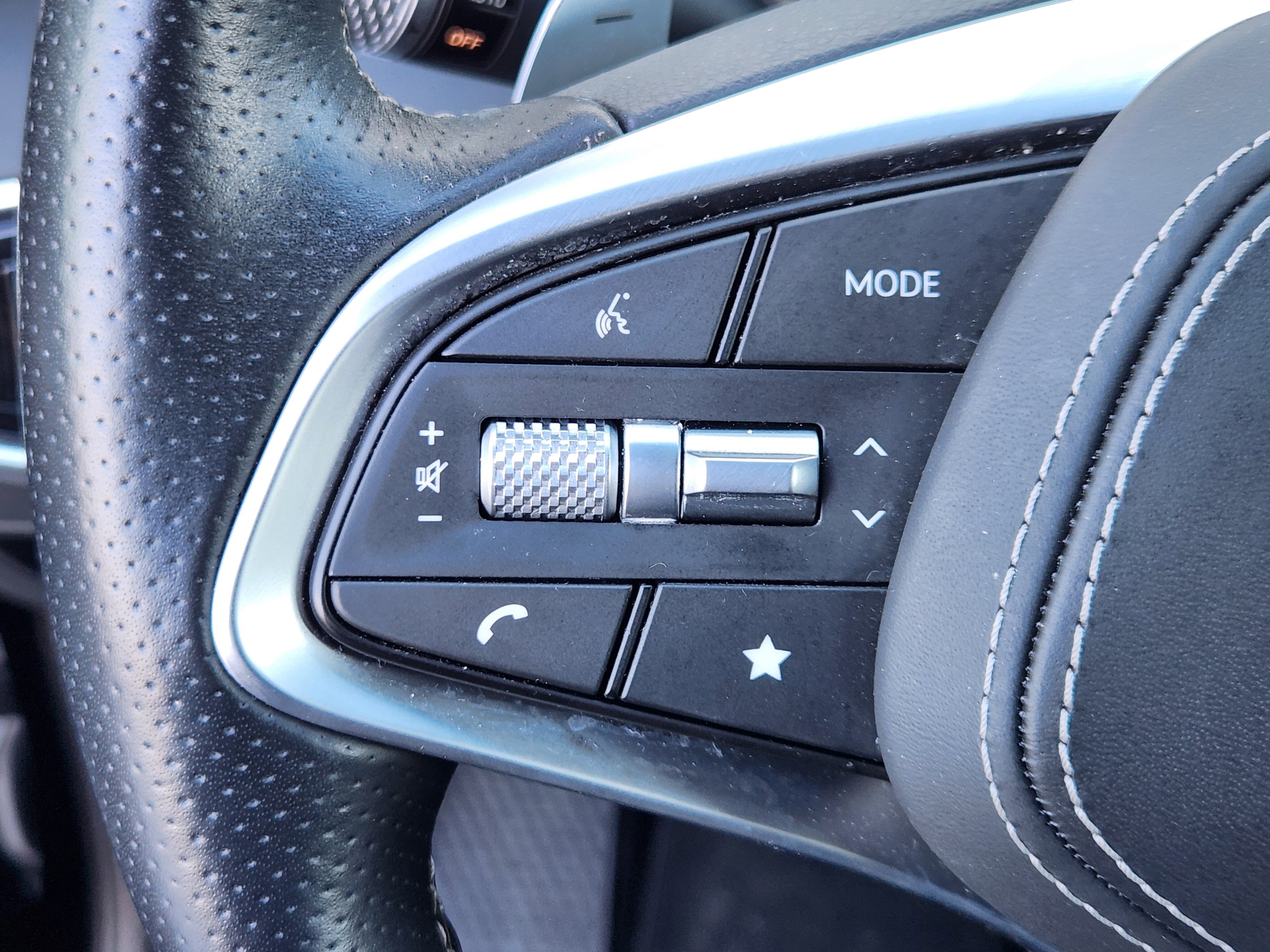 Used 2024 Genesis GV70 3.5T Sport image 25