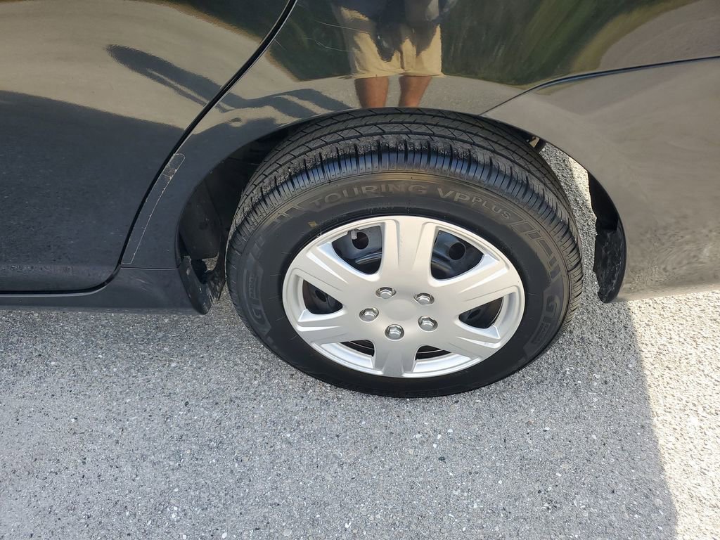 Used 2013 Toyota Corolla L image 20