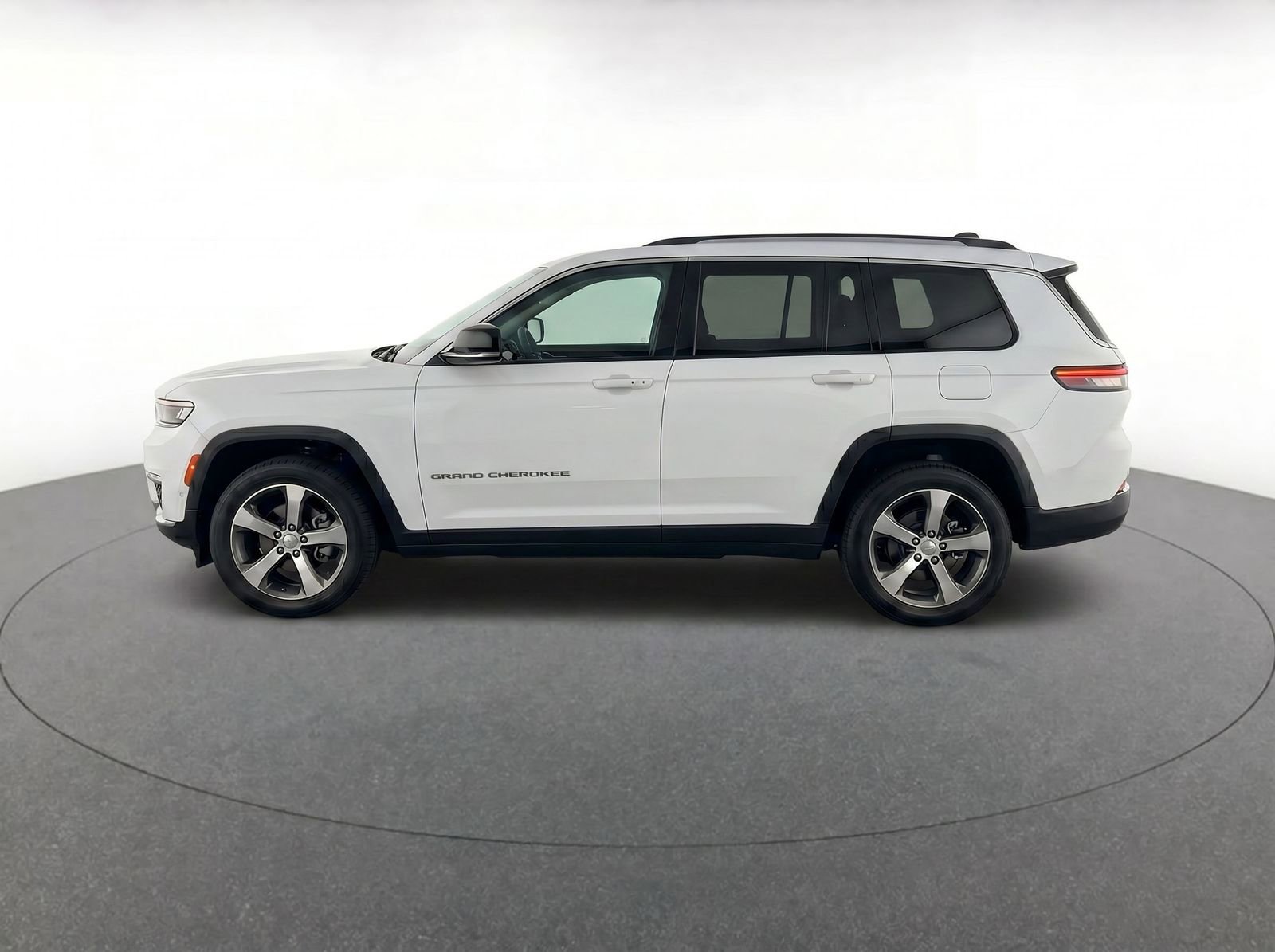 Used 2022 Jeep Grand Cherokee L Limited w/ Luxury Tech Group II AWD/4WD image 6