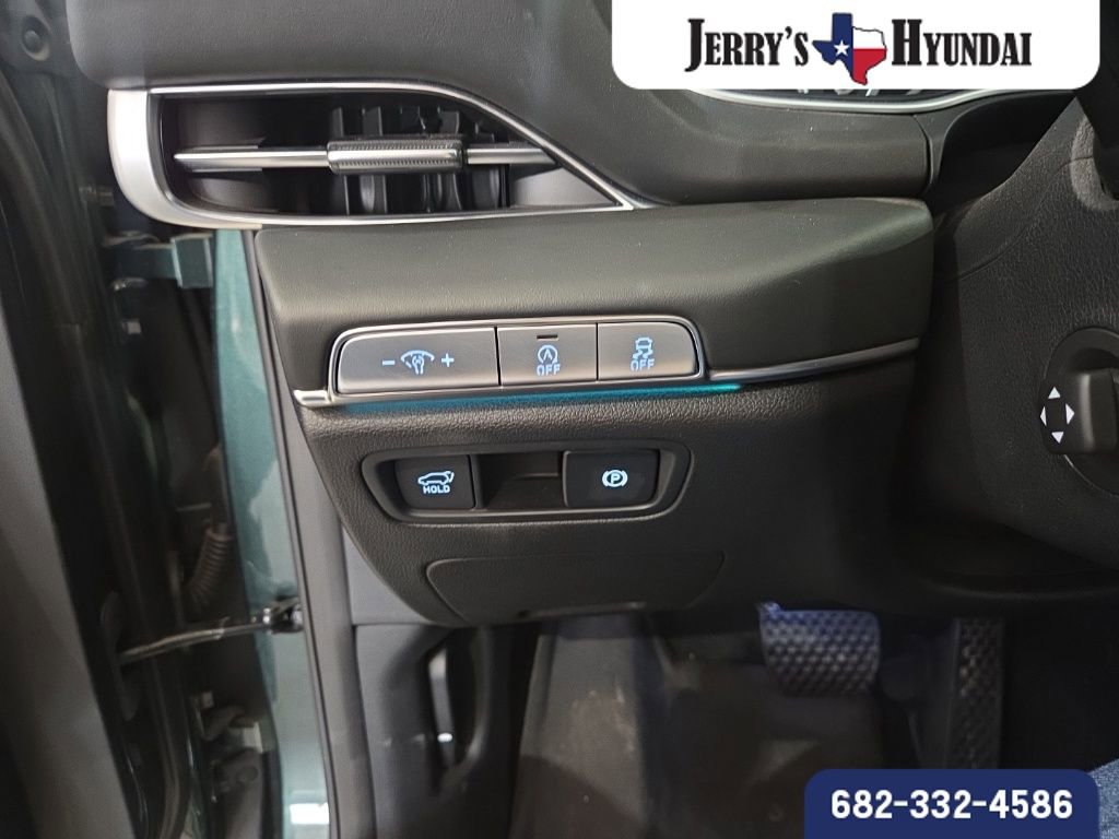 Used 2023 Genesis GV80 3.5T Advanced + w/ Cargo Package image 14