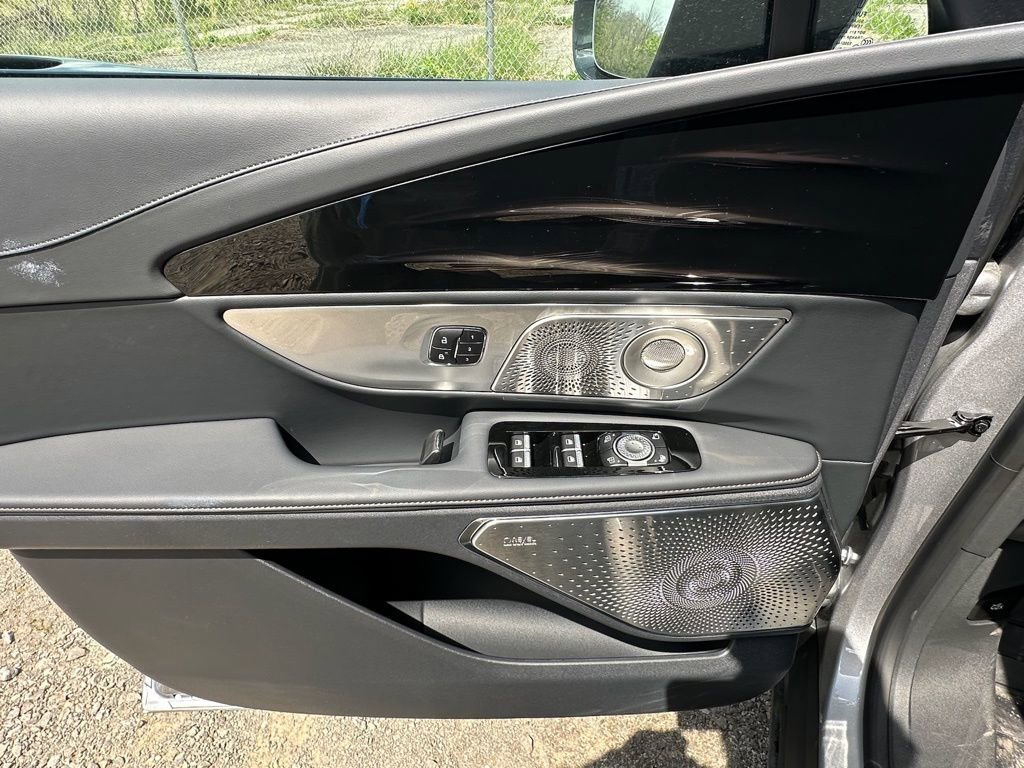 New 2026 Lincoln Nautilus Reserve AWD/4WD image 18