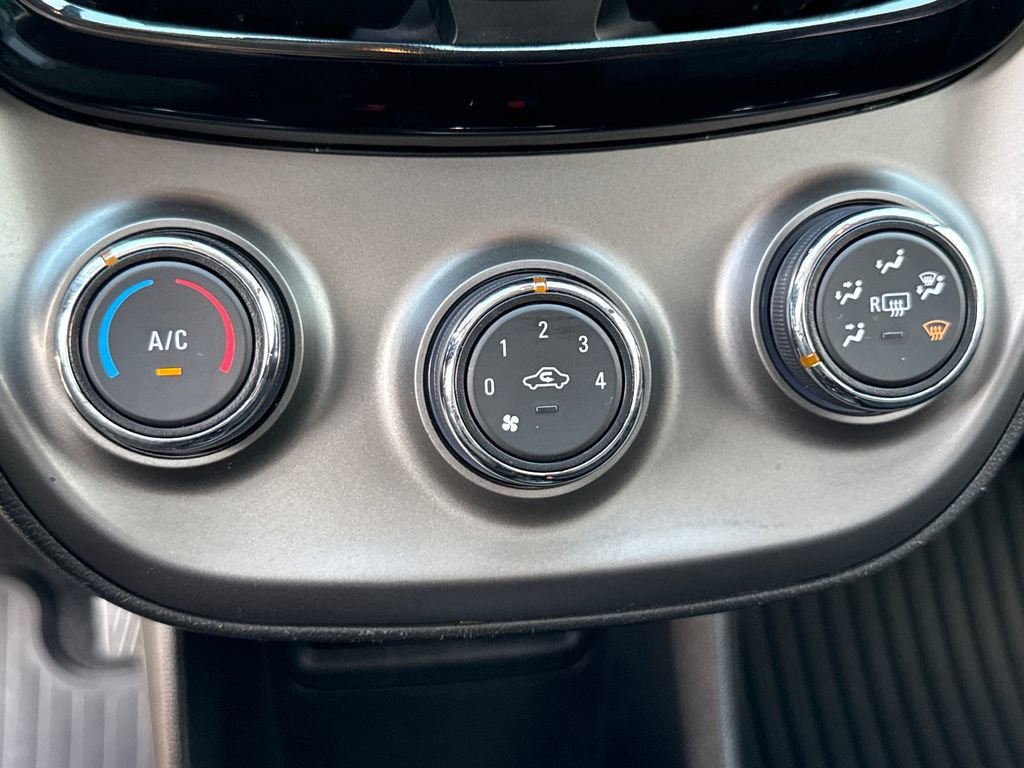 Used 2022 Chevrolet Spark LS FWD image 26