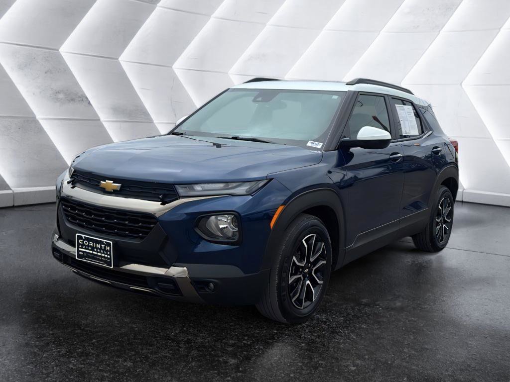 Used 2022 Chevrolet TrailBlazer ACTIV w/ Sun and Liftgate Package image 3