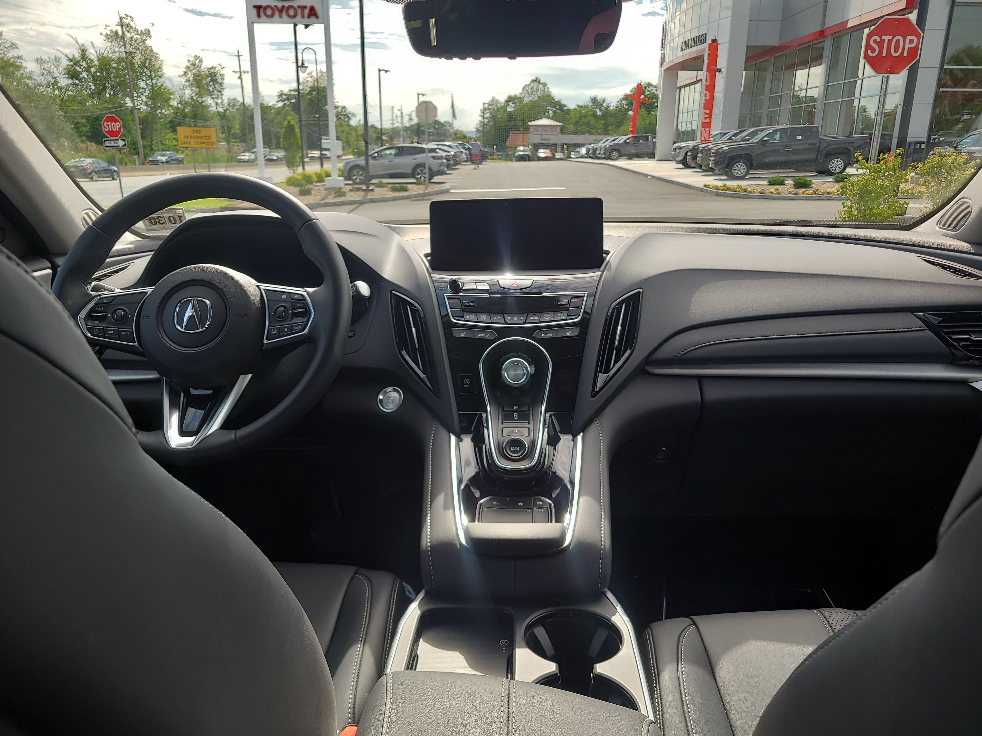 Used 2025 Acura RDX SH-AWD w/ Technology Package image 18