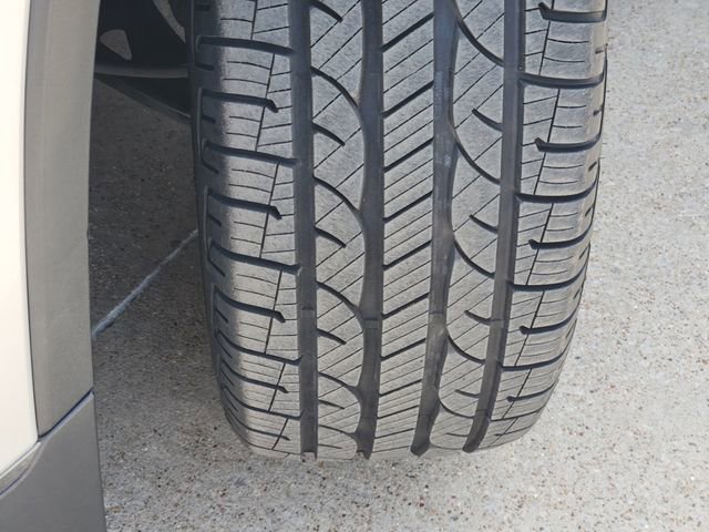 Used 2021 Chevrolet Traverse RS w/ LPO, Floor Liner Package FWD image 18