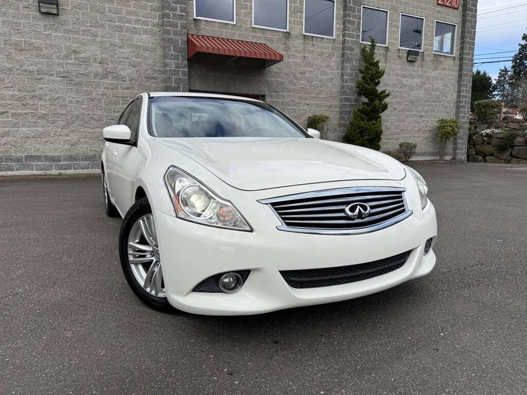 Used 2011 INFINITI G37 Journey w/ Premium Pkg RWD image 1