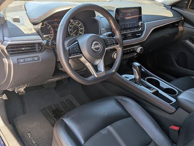 Used 2023 Nissan Altima 2.5 SR FWD image 9