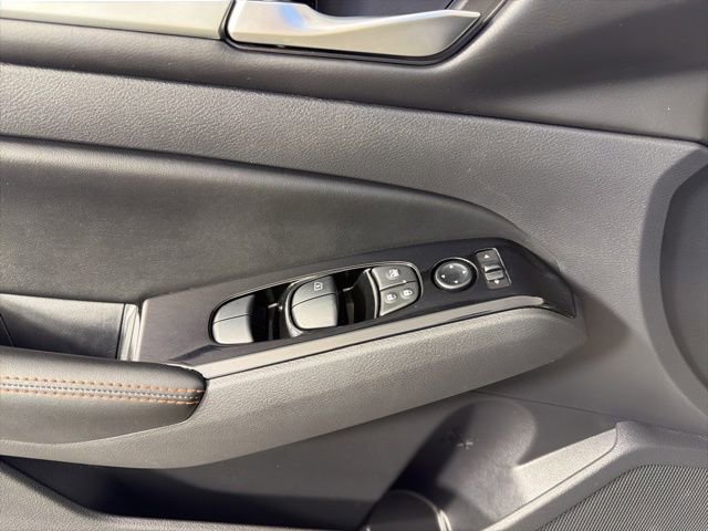 Used 2024 Nissan Altima 2.5 SR FWD image 29