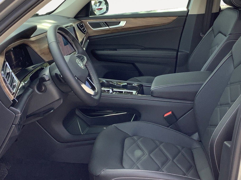 New 2026 Volkswagen Atlas SE FWD image 22