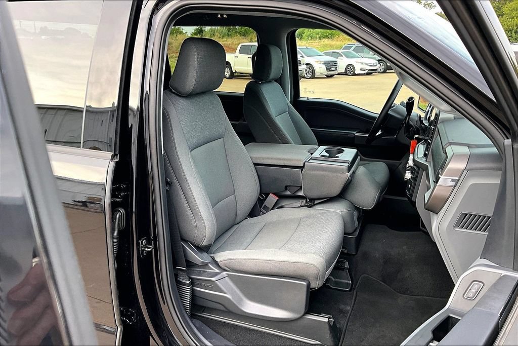 Used 2025 Ford F150 XLT w/ Equipment Group 301A Standard AWD/4WD image 9