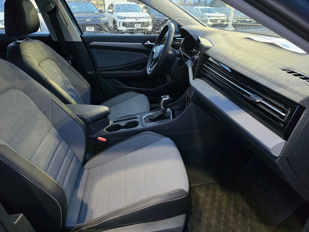 New 2026 Volkswagen Jetta SE image 34
