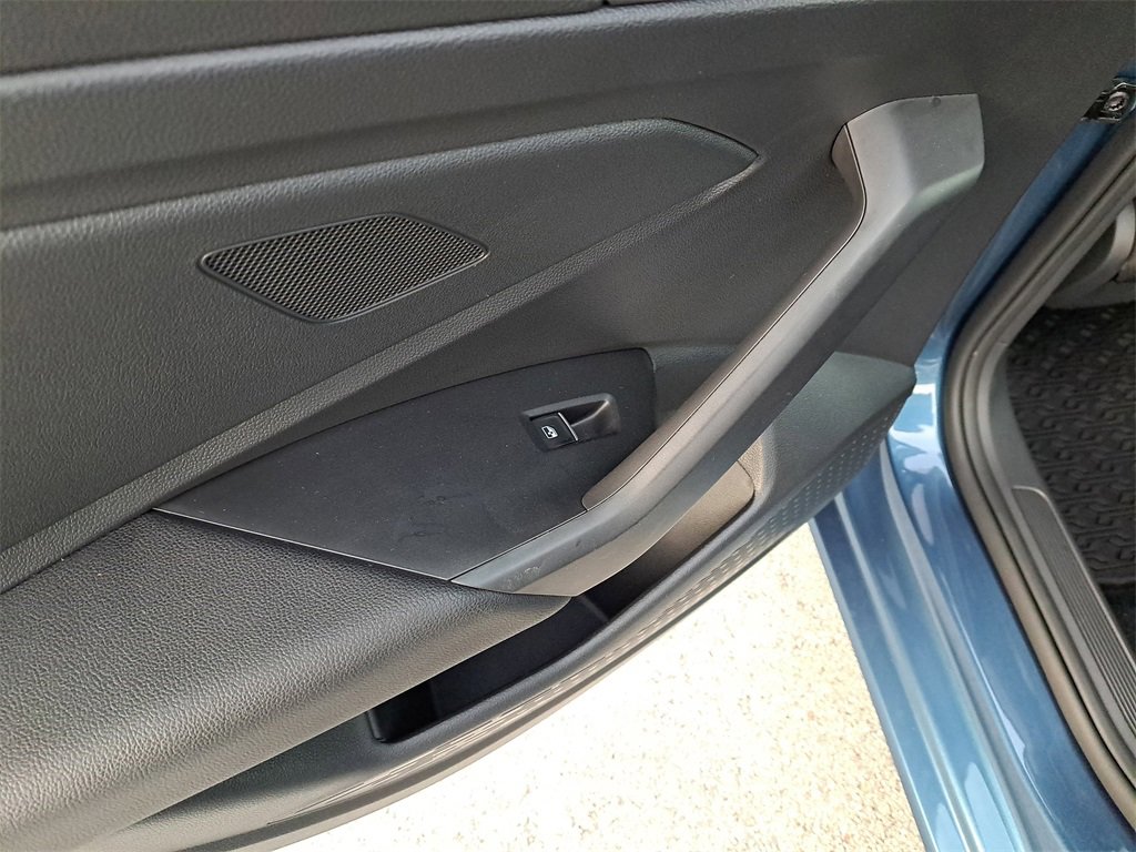 Used 2021 Volkswagen Jetta SEL image 11