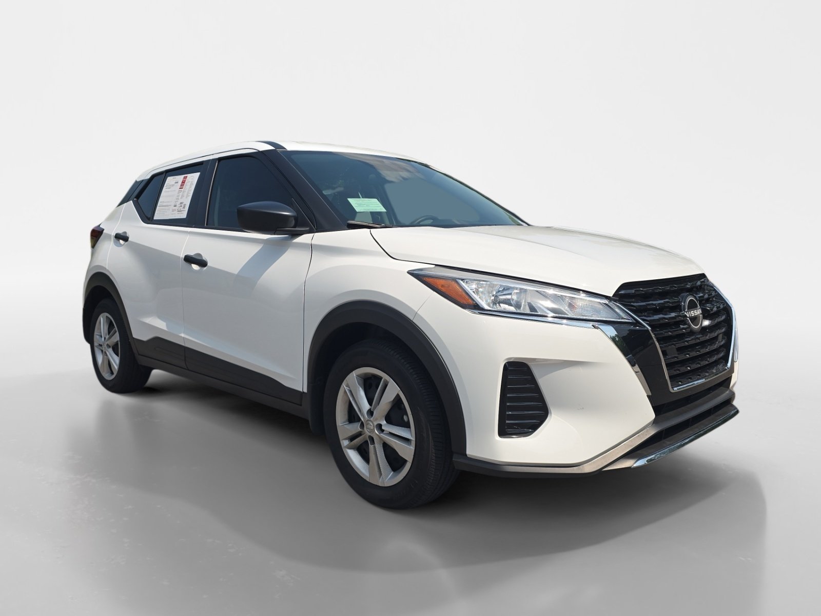 Used 2025 Nissan Kicks Play S FWD image 8