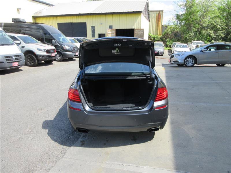 Used 2016 BMW 550i Sedan RWD image 5