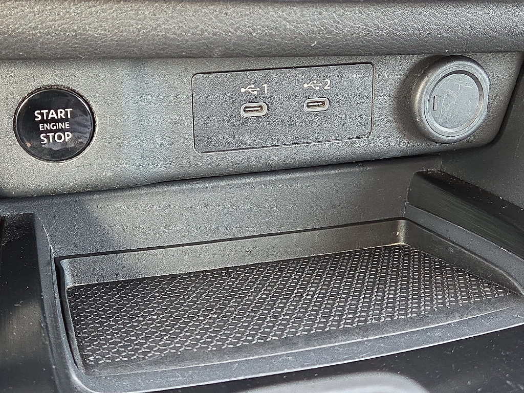 Used 2024 Nissan Rogue S AWD/4WD image 25