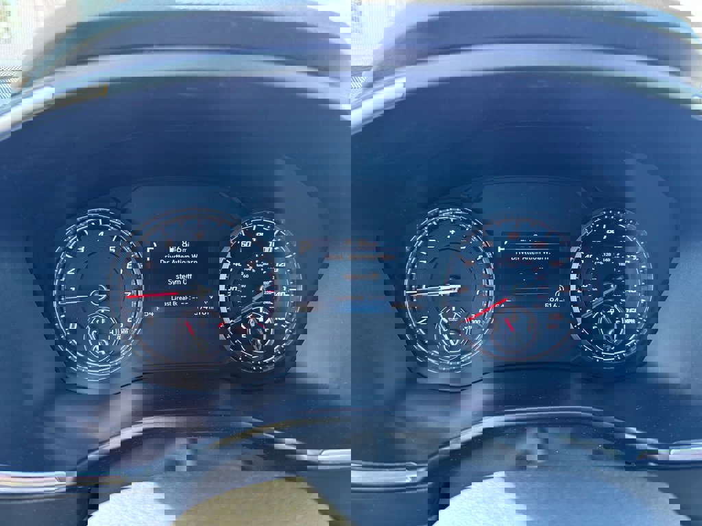 Used 2023 Hyundai Santa Fe SEL image 9