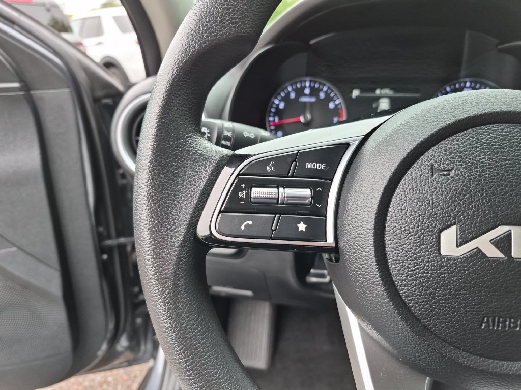 Used 2024 Kia Forte LXS FWD image 21