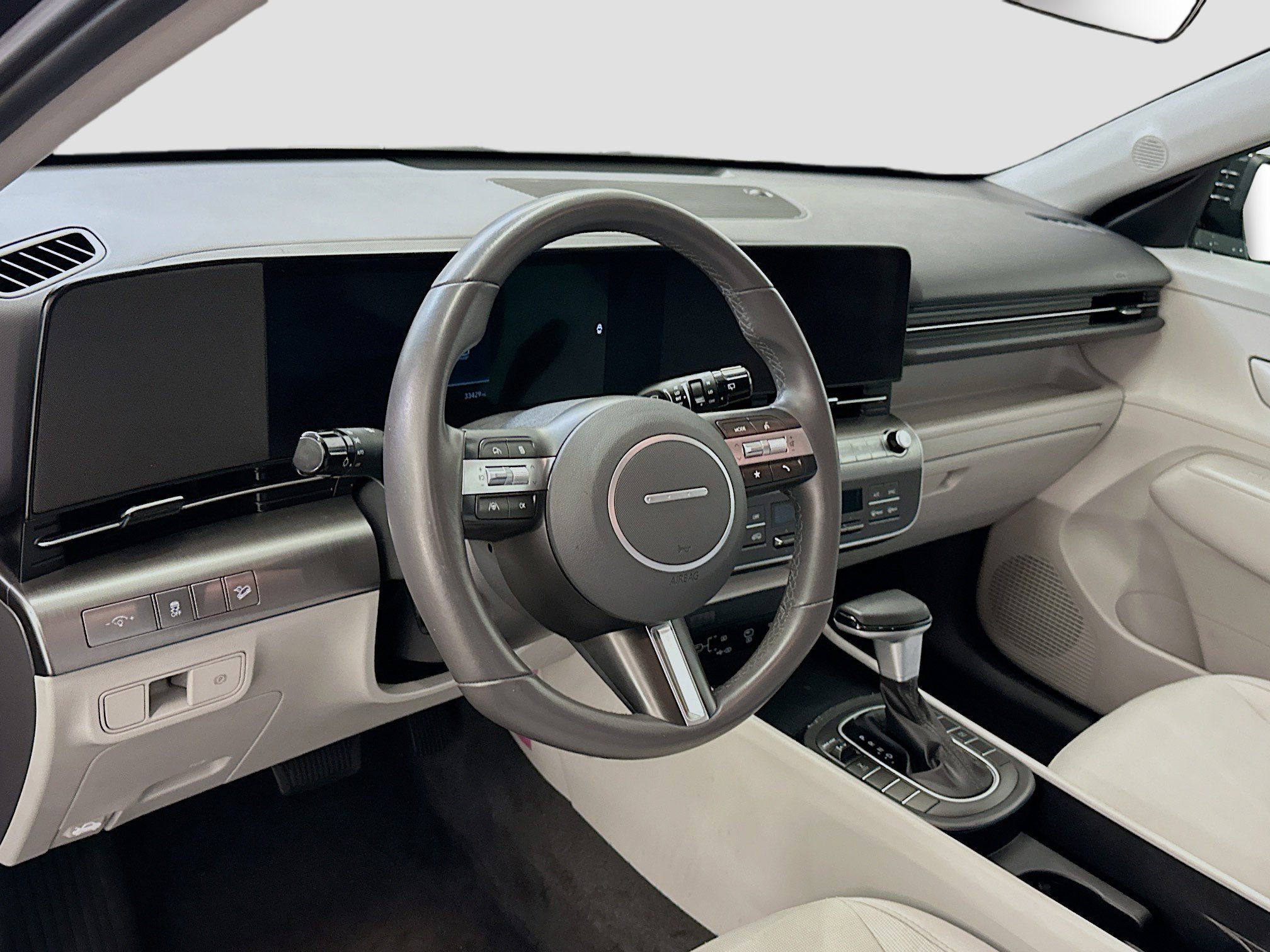 Used 2025 Hyundai Kona SEL AWD/4WD image 18