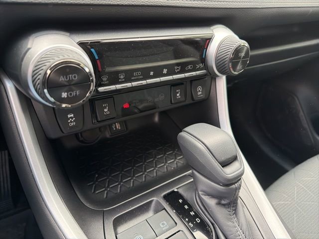Certified 2025 Toyota RAV4 XLE w/ Convenience Package image 24