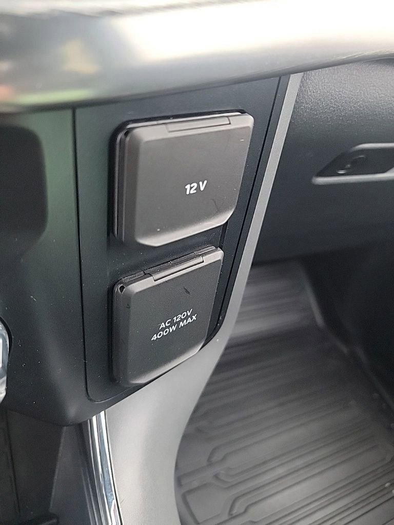 Certified 2022 Ford F150 Lariat w/ Equipment Group 502A High image 52