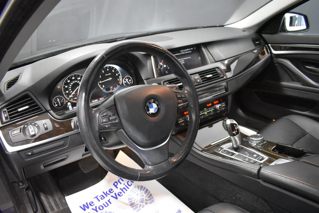 Used 2015 BMW 535i xDrive Sedan AWD/4WD image 4