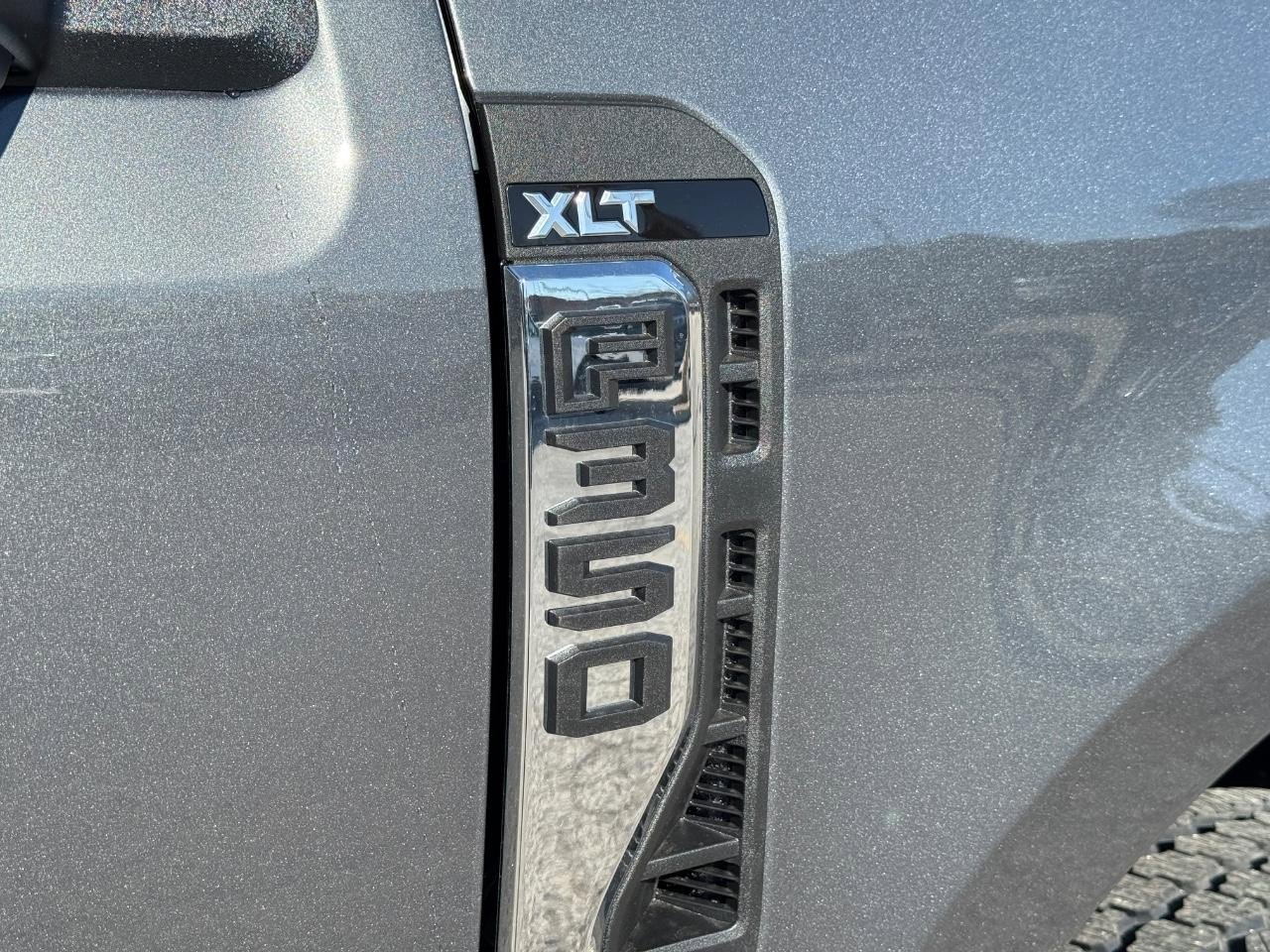 New 2026 Ford F350 XLT w/ XLT Premium Package image 5