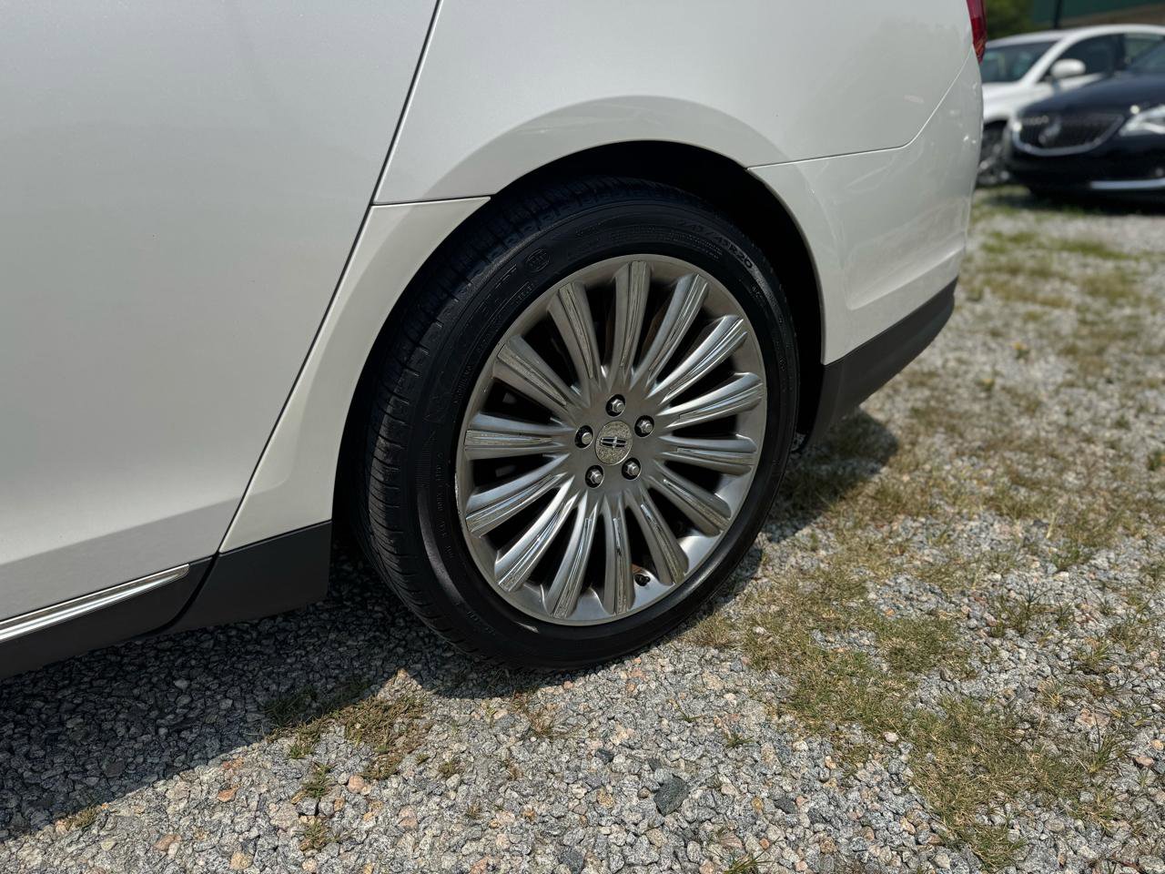 Used 2014 Lincoln MKS AWD w/ Equipment Group 101A image 11