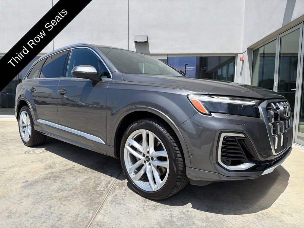 Used 2025 Audi Q7 3.0T Premium Plus