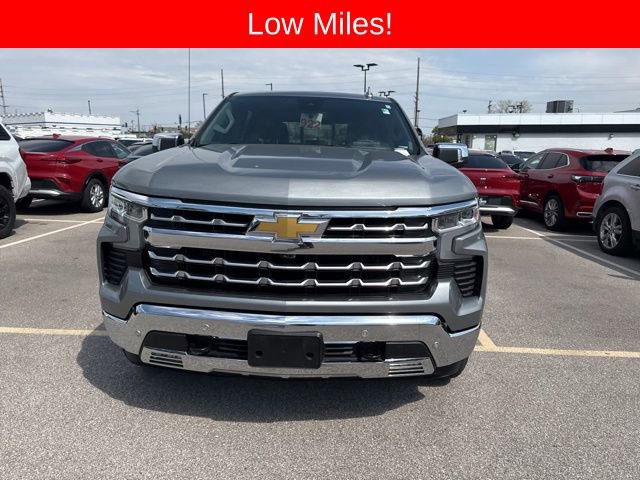 Used 2023 Chevrolet Silverado 1500 LTZ w/ LTZ Premium Package image 3