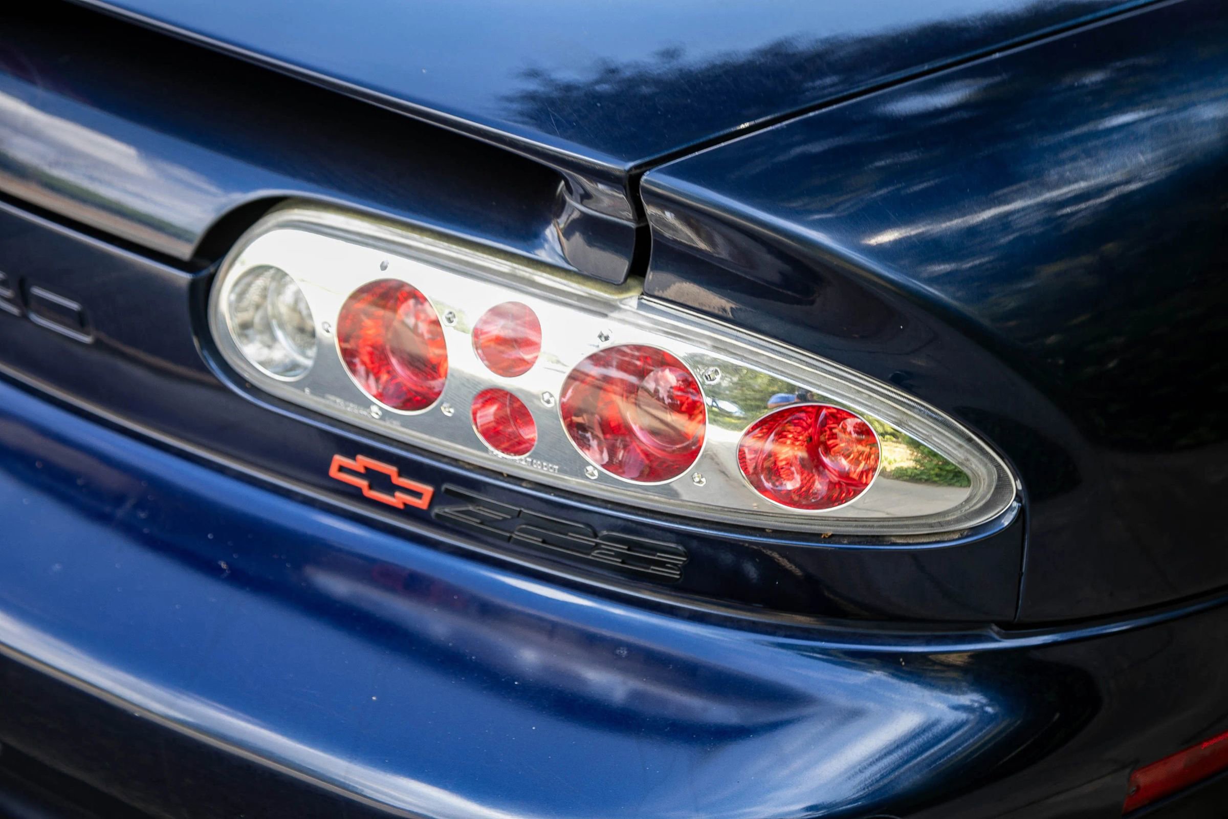 Used 2002 Chevrolet Camaro Z28 image 9