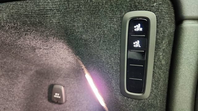 New 2026 Volvo EX90 Plus AWD/4WD image 43