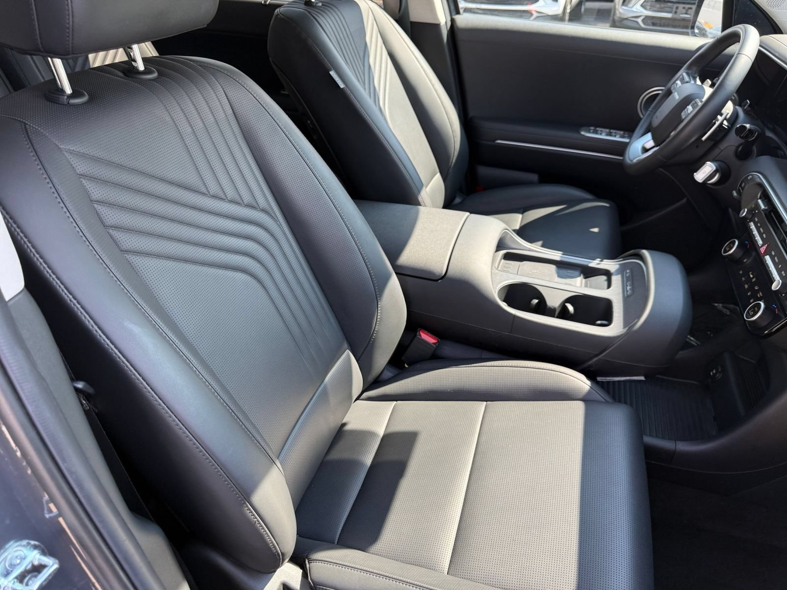 Used 2026 Hyundai Palisade SEL FWD image 39