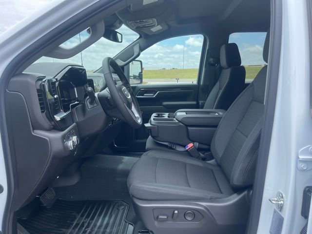 Used 2025 GMC Sierra 2500 SLE w/ Max Trailering Package image 17